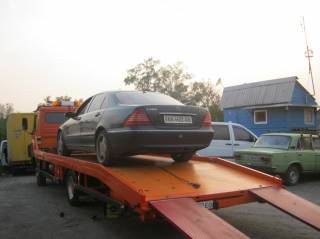 Советы по безопасности на дороге: как правильно вызвать эвакуатор в случае необходимости